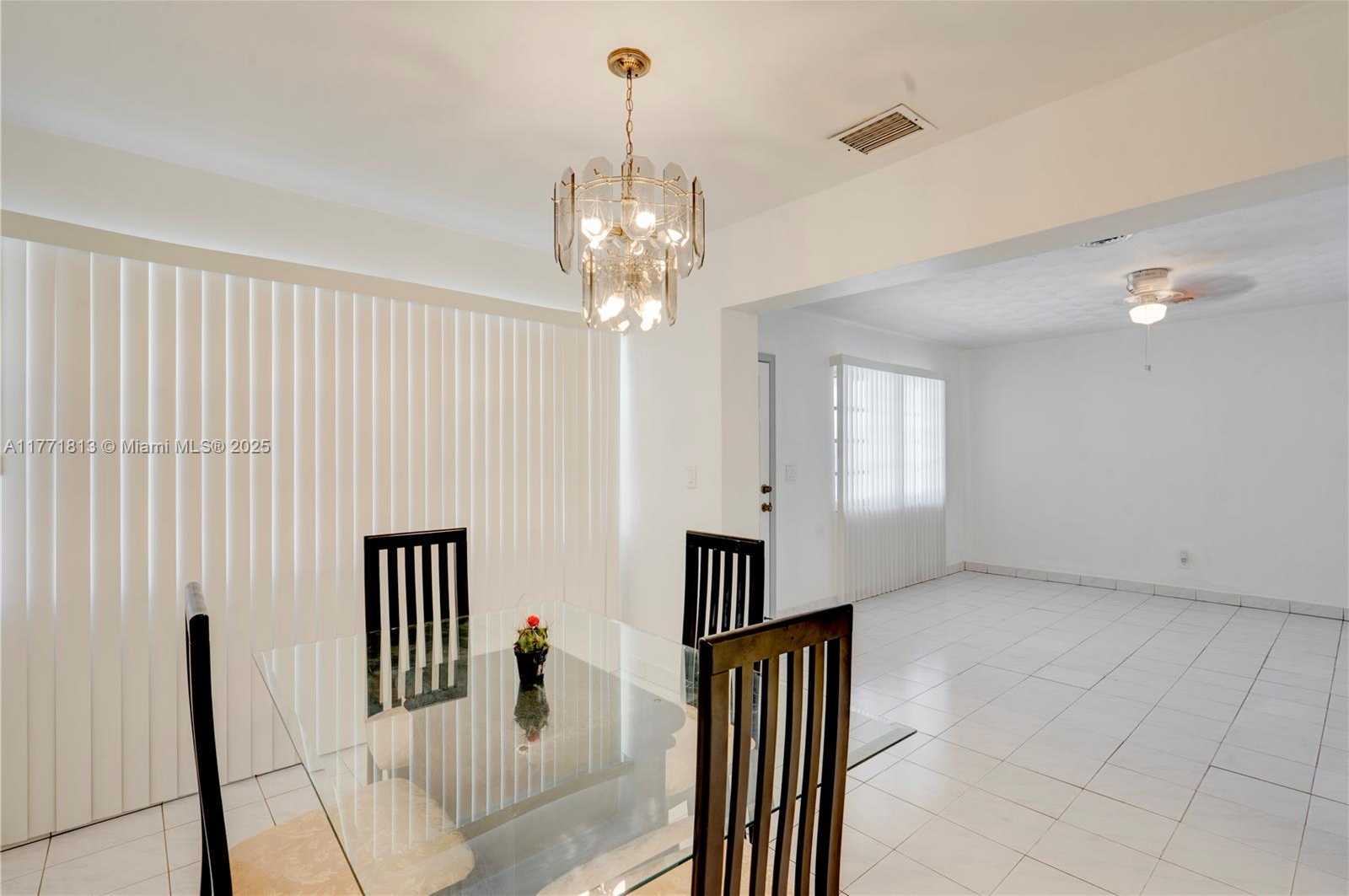 Small Image of 6288 SOUTH WEST 22ND CT, Miramar Number 15