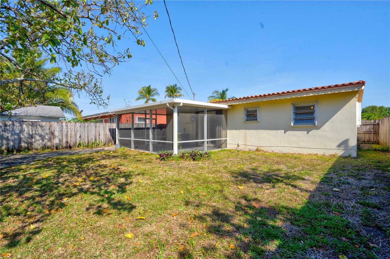 Small Image of 6288 SOUTH WEST 22ND CT, Miramar Number 27