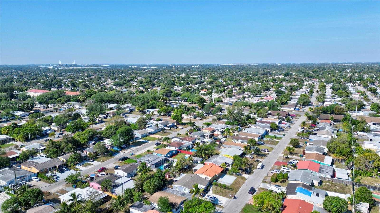 Small Image of 6288 SOUTH WEST 22ND CT, Miramar Number 32