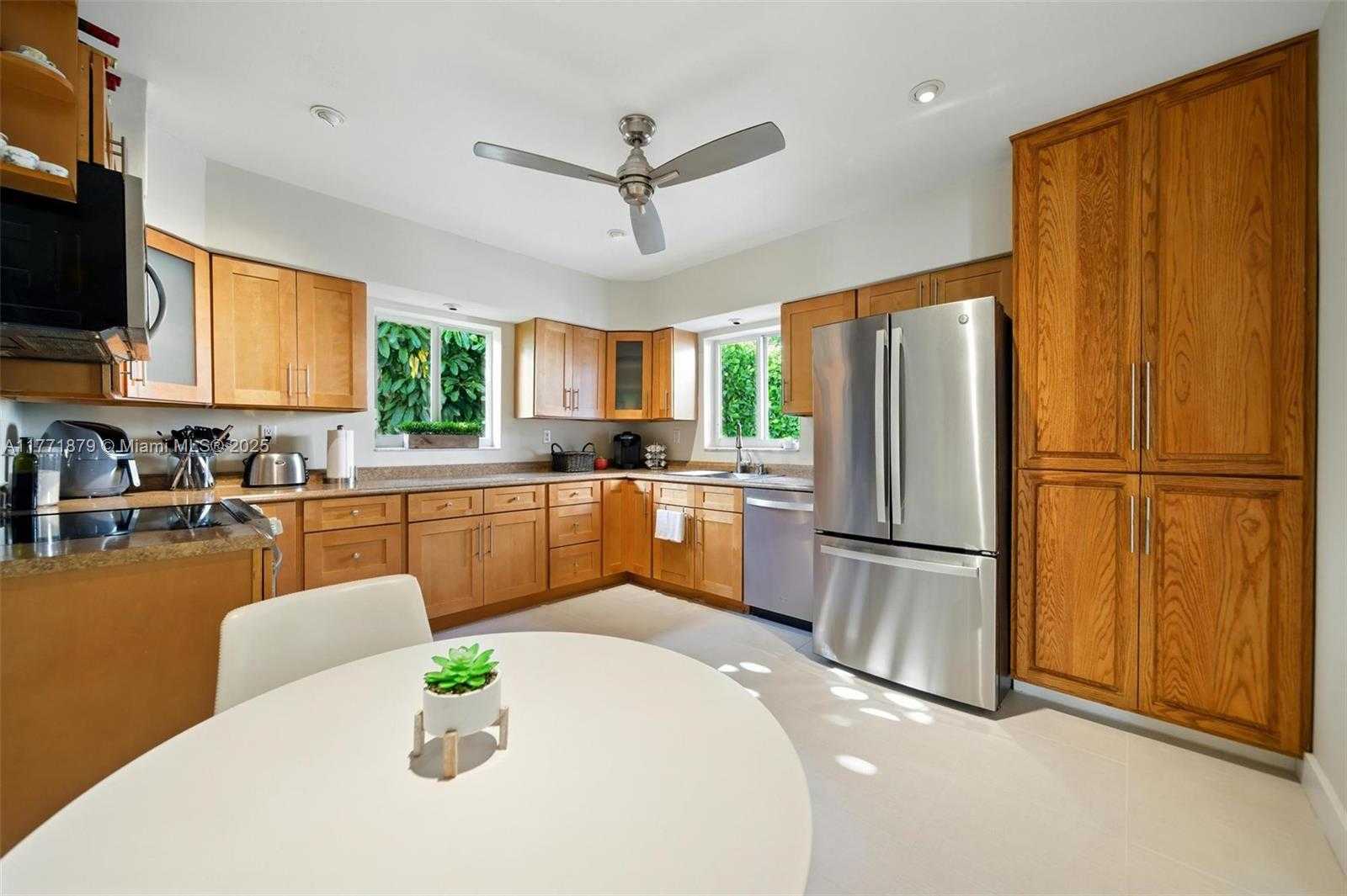 Small Image of 1259 NORTH EAST 98TH ST, Miami Shores Number 11