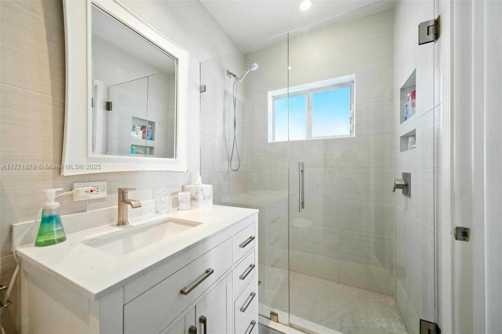 Small Image of 1259 NORTH EAST 98TH ST, Miami Shores Number 22