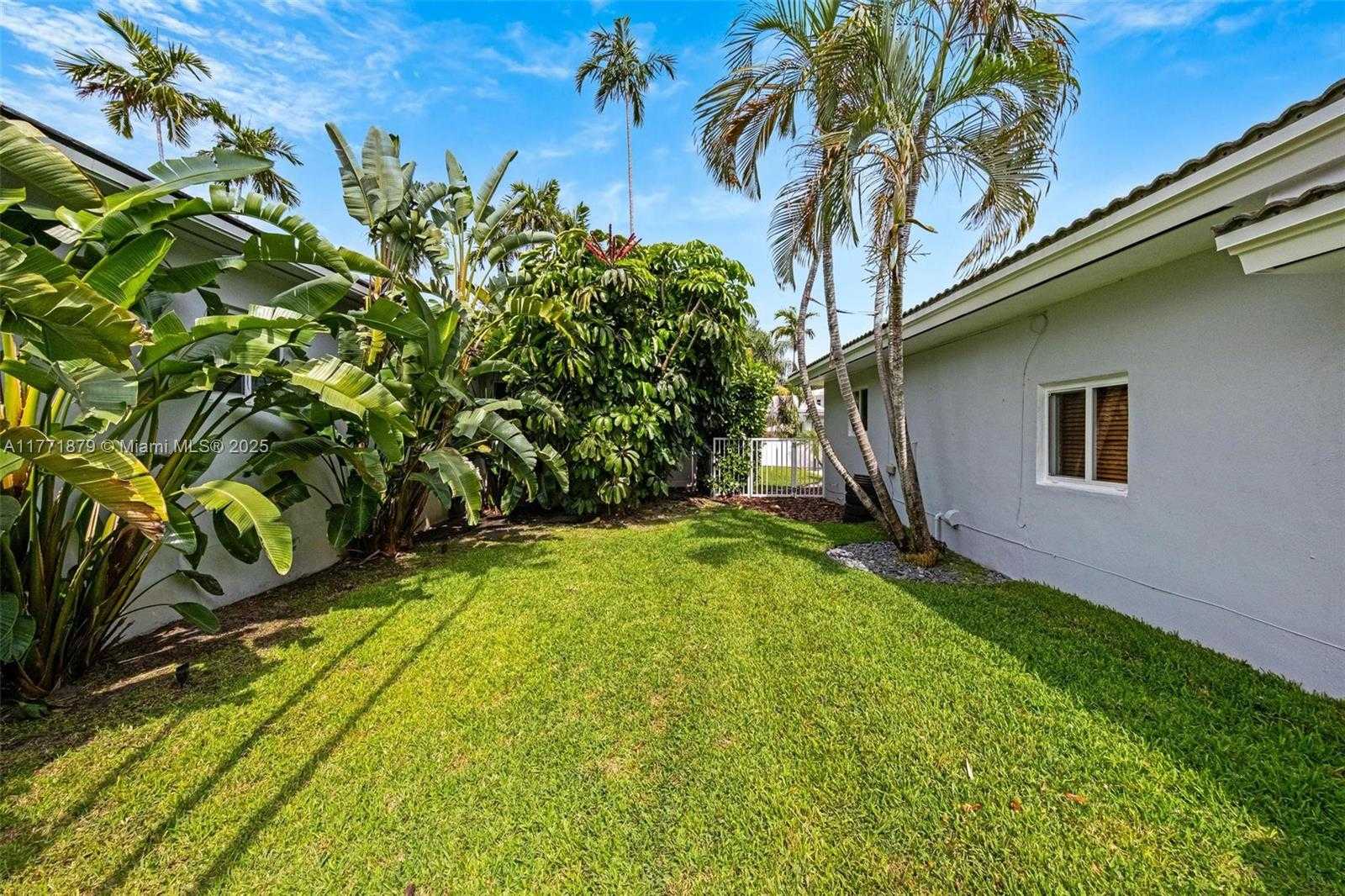 Small Image of 1259 NORTH EAST 98TH ST, Miami Shores Number 41