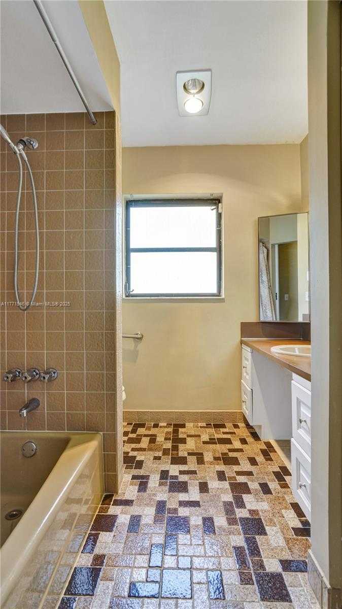 Small Image of 5352 SOUTH WEST 118TH AVE, Cooper City Number 16
