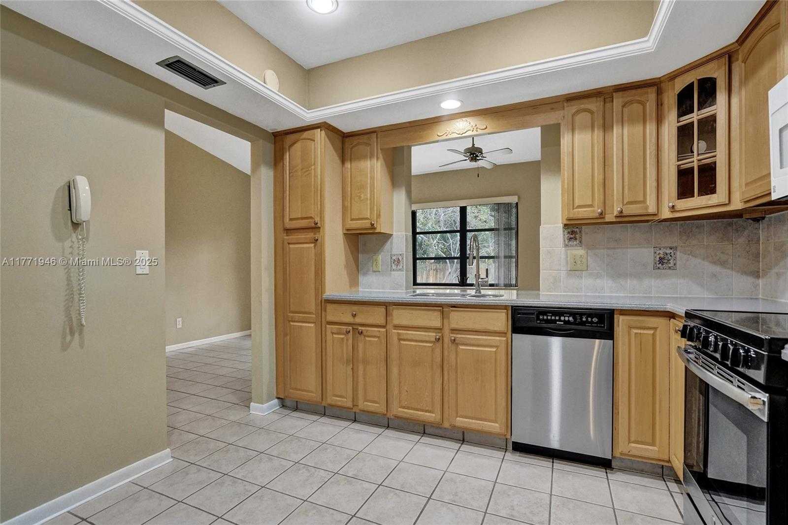 Small Image of 5352 SOUTH WEST 118TH AVE, Cooper City Number 6