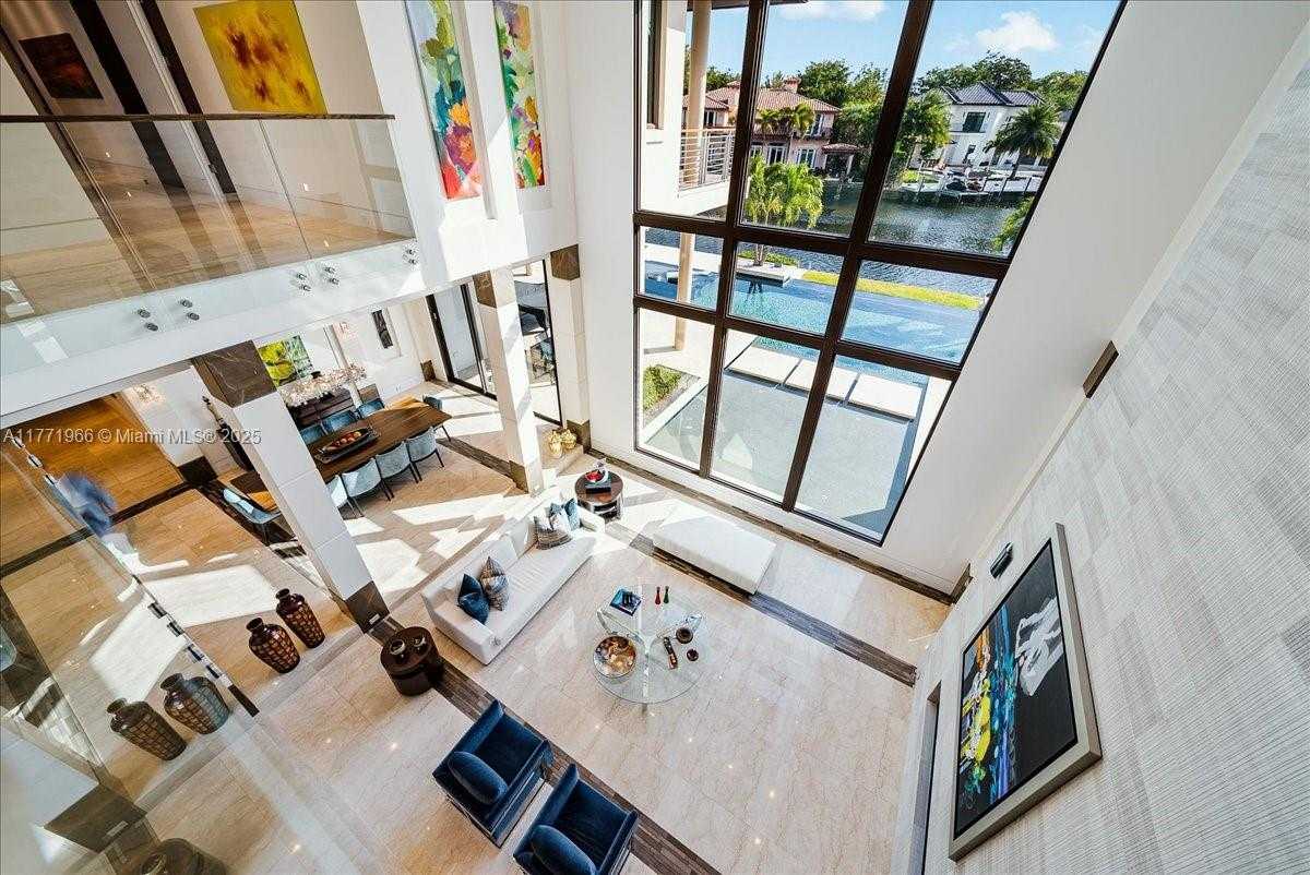 Small Image of 20 COMPASS ISLE, Fort Lauderdale Number 11