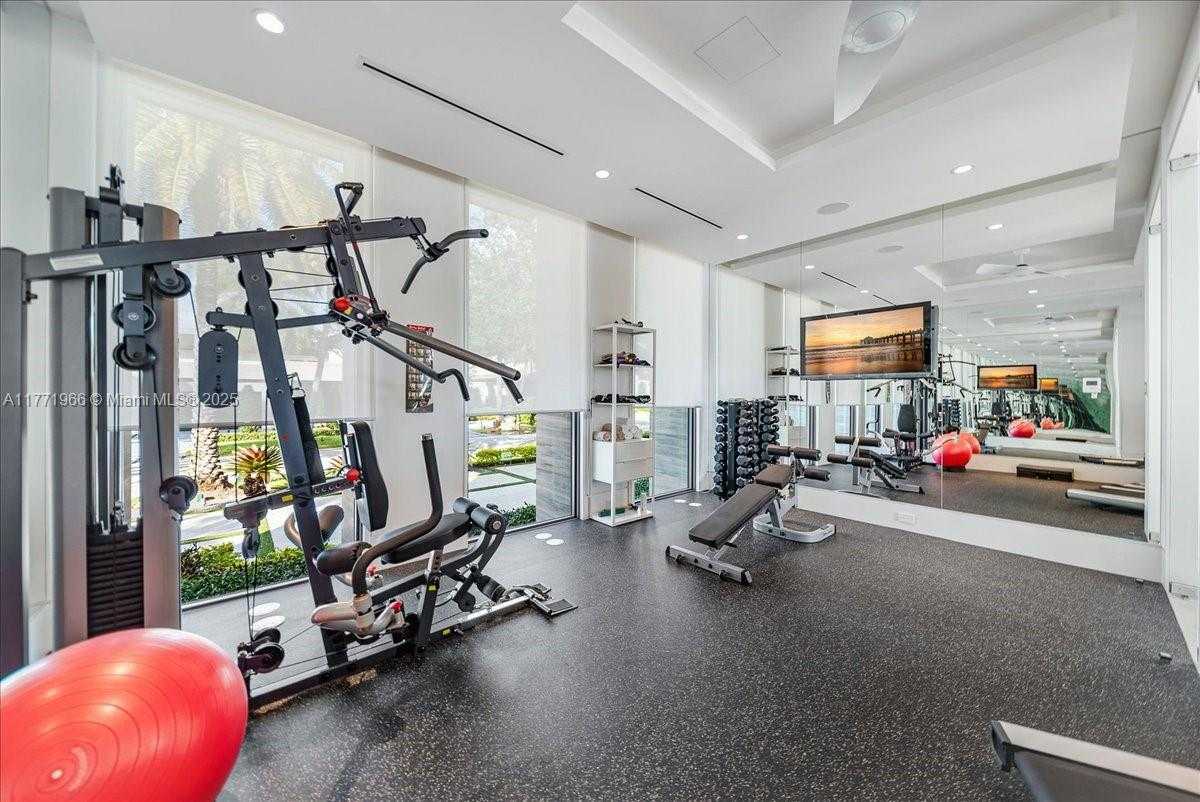 Small Image of 20 COMPASS ISLE, Fort Lauderdale Number 22