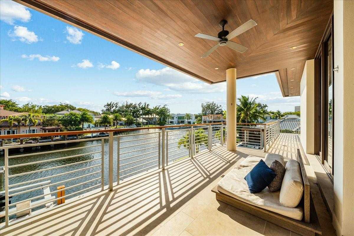 Small Image of 20 COMPASS ISLE, Fort Lauderdale Number 30