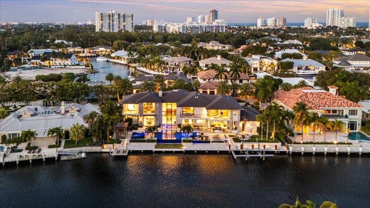Small Image of 20 COMPASS ISLE, Fort Lauderdale Number 45