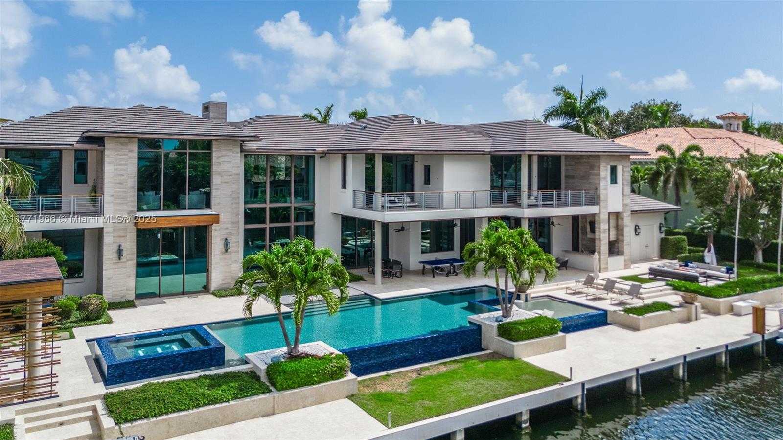 Small Image of 20 COMPASS ISLE, Fort Lauderdale Number 46