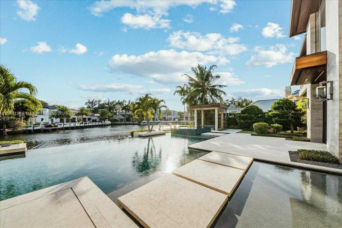 Small Image of 20 COMPASS ISLE, Fort Lauderdale Number 49