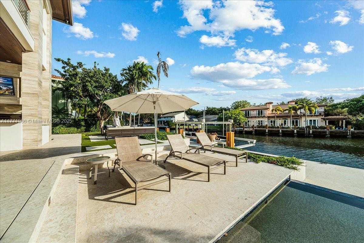 Small Image of 20 COMPASS ISLE, Fort Lauderdale Number 51