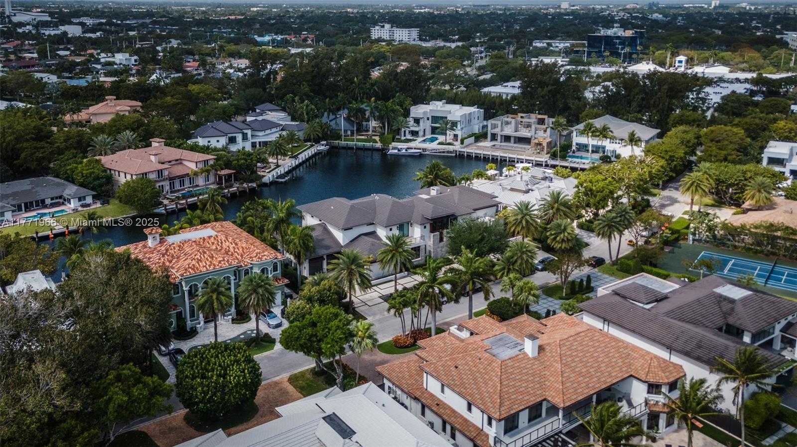 Small Image of 20 COMPASS ISLE, Fort Lauderdale Number 54