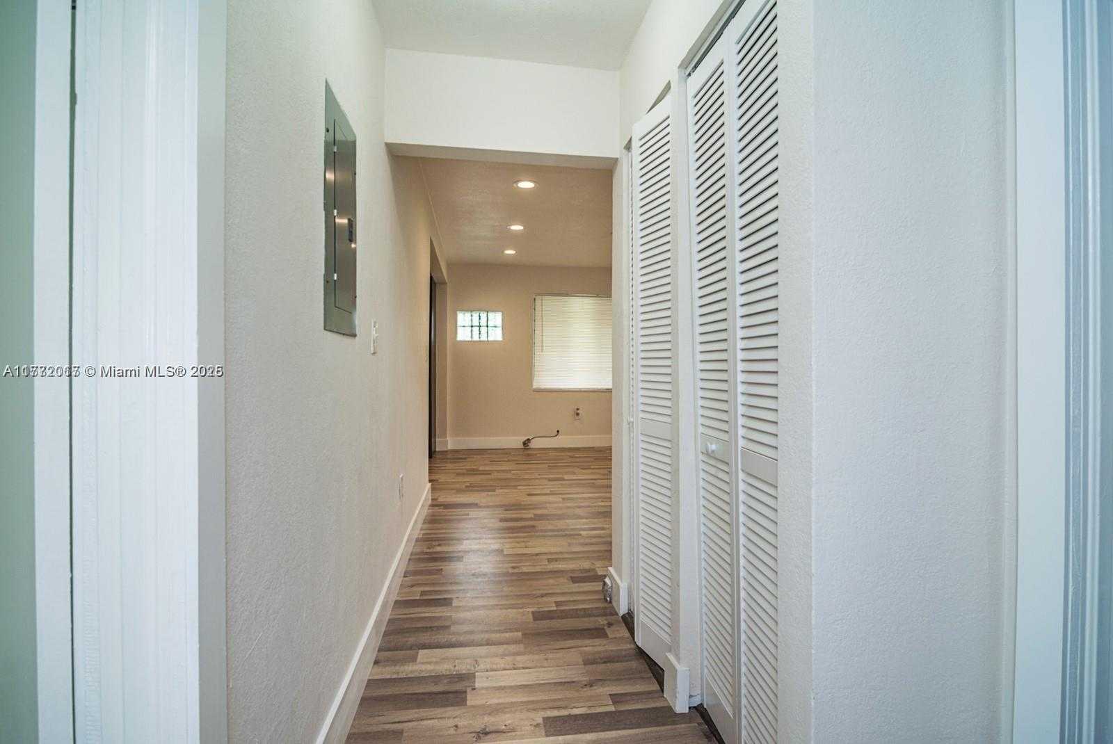 Small Image of 2542 FILLMORE ST, Hollywood Number 12
