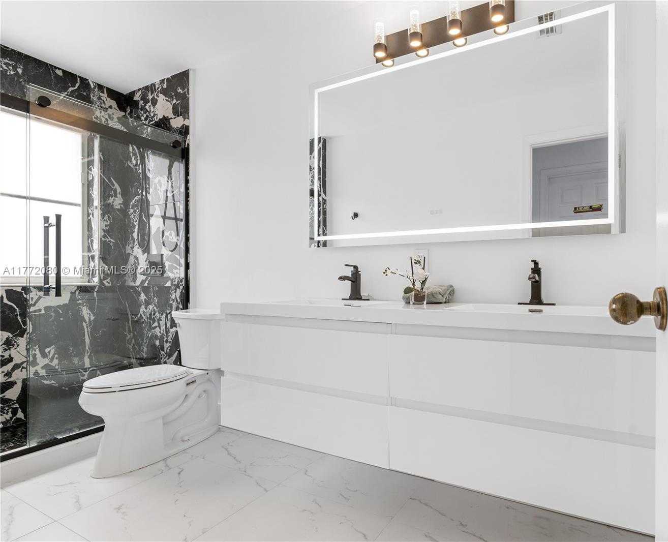 Small Image of 4491 FOXTAIL LN, Weston Number 19