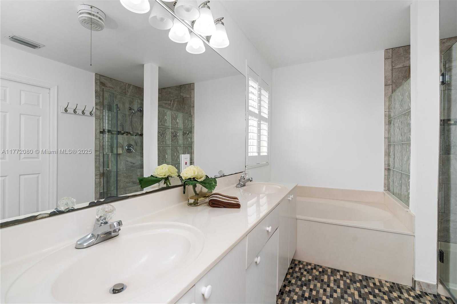 Small Image of 4491 FOXTAIL LN, Weston Number 24