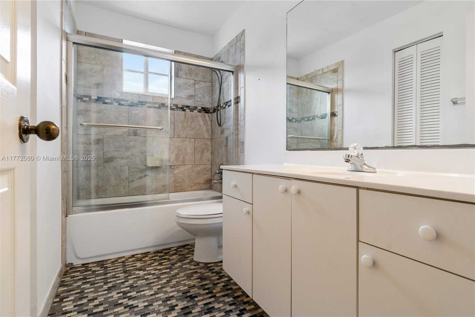 Small Image of 4491 FOXTAIL LN, Weston Number 27