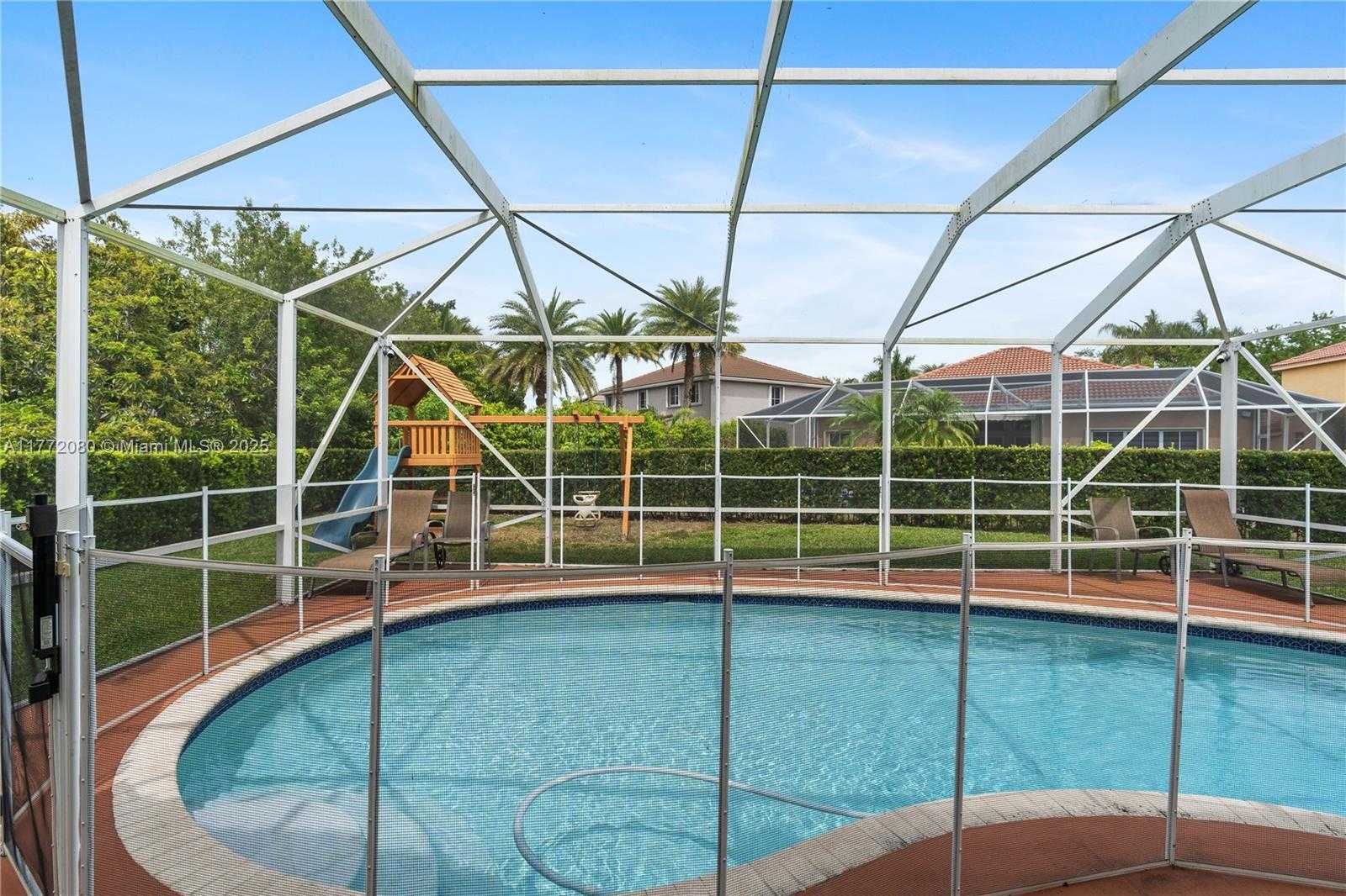 Small Image of 4491 FOXTAIL LN, Weston Number 3