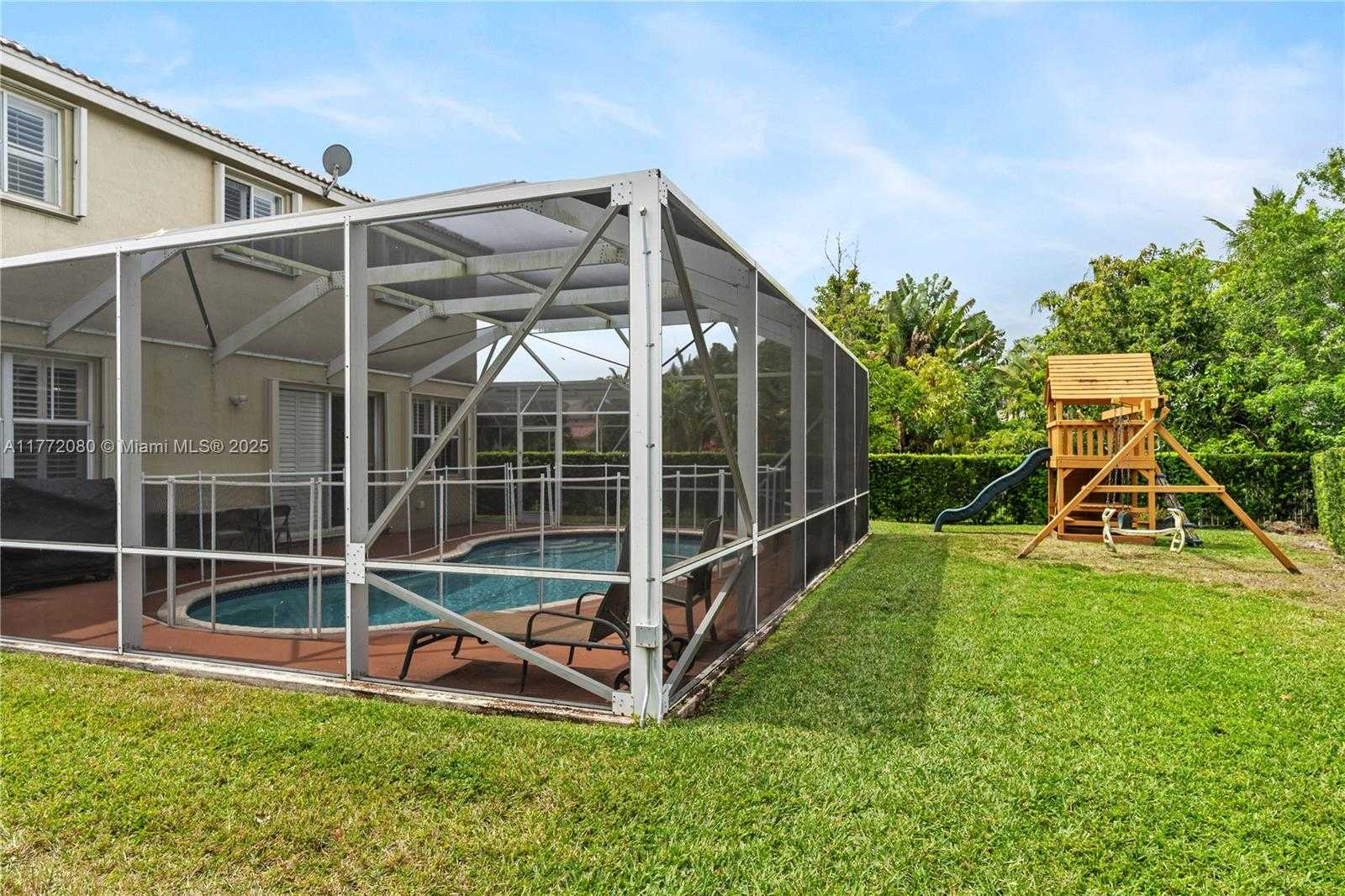Small Image of 4491 FOXTAIL LN, Weston Number 37