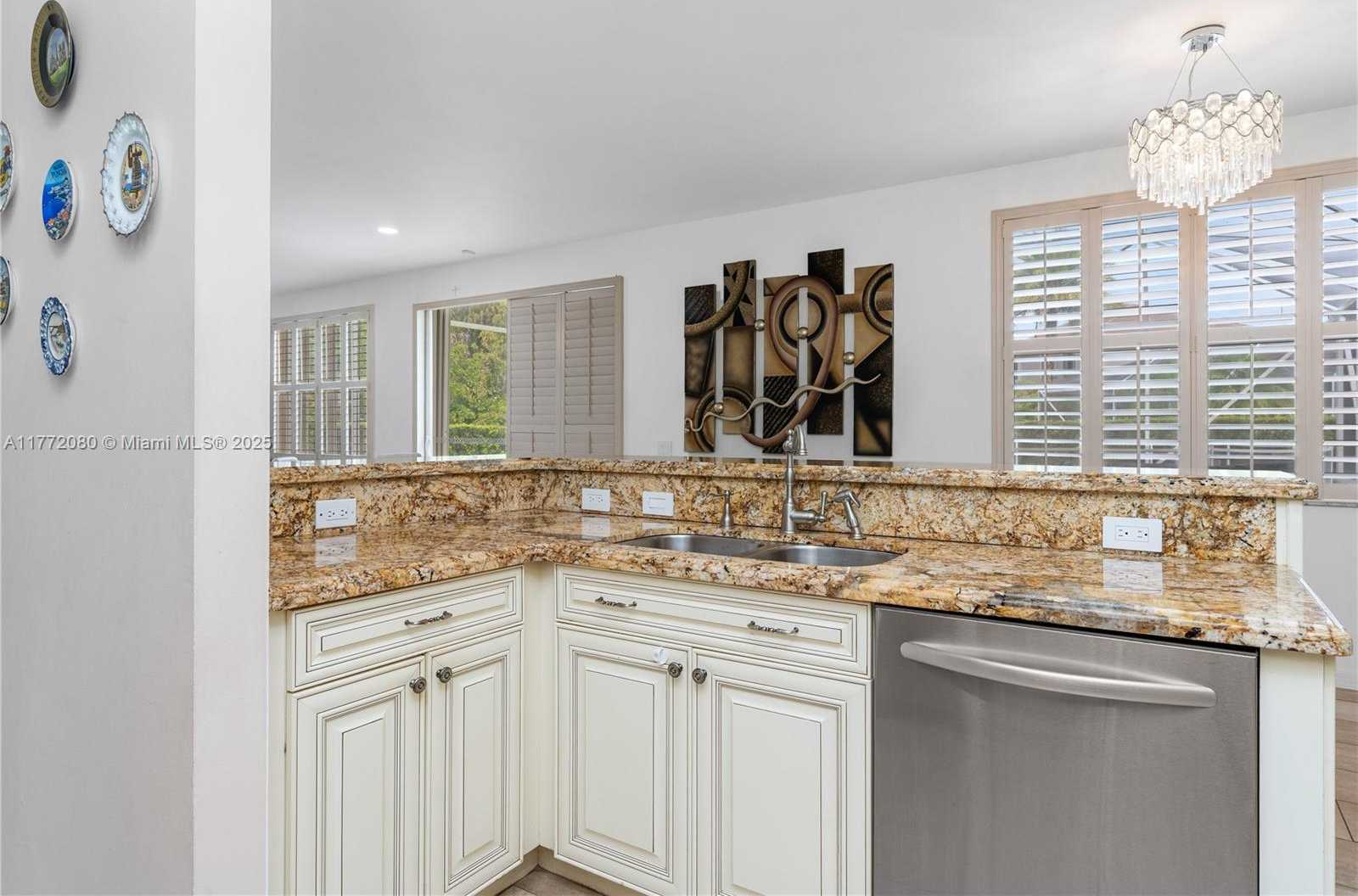 Small Image of 4491 FOXTAIL LN, Weston Number 8
