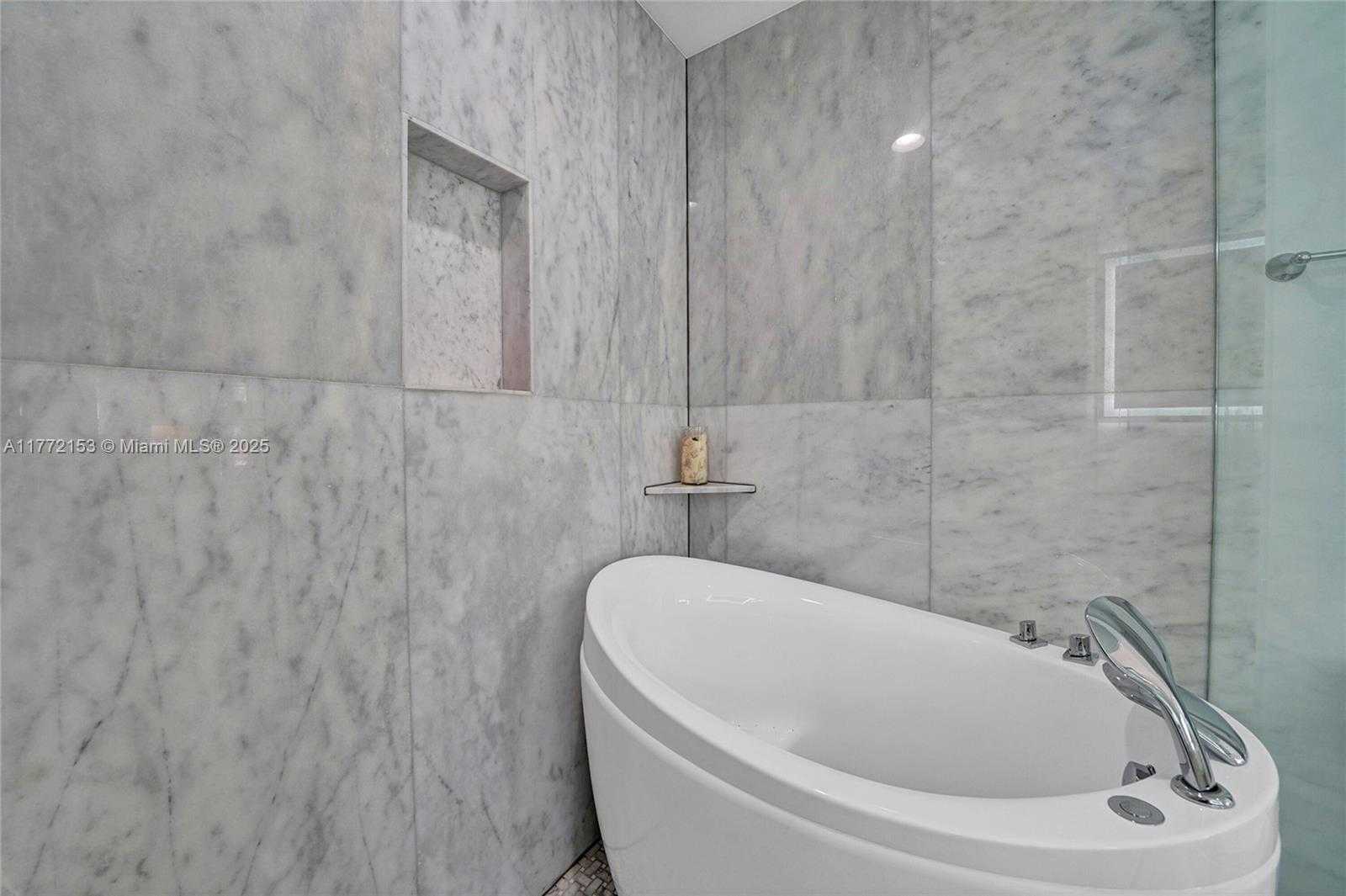 Small Image of 3031 NORTH EAST 25TH ST, Fort Lauderdale Number 46