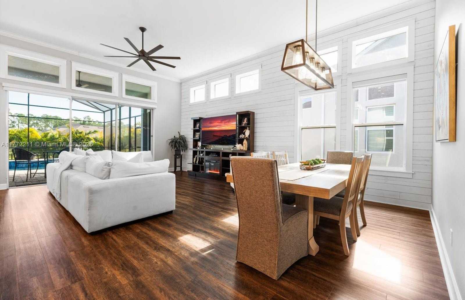 Small Image of 6281 WOODHAVEN VILLAGE DRIVE, Port Orange Number 7