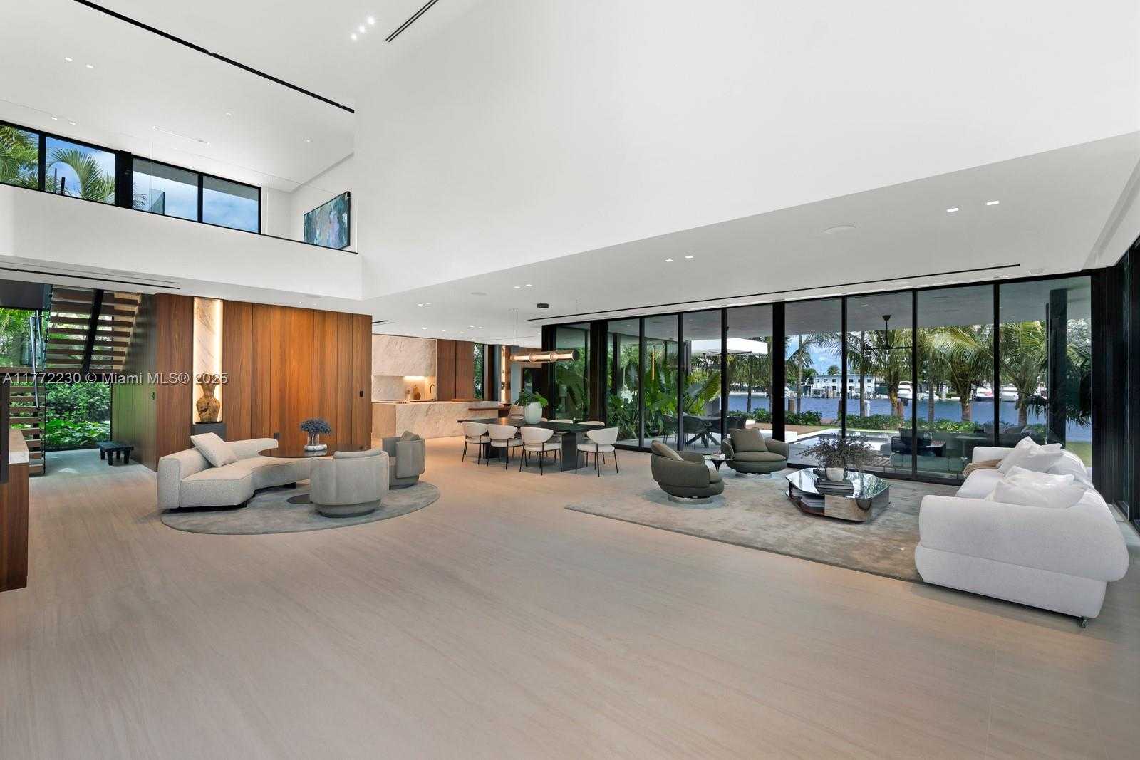 Small Image of 5515 PINE TREE DR, Miami Beach Number 7