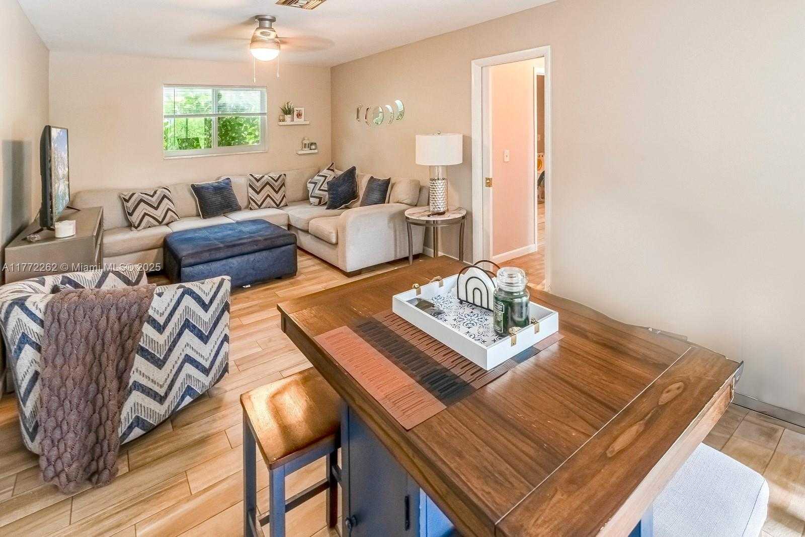 Small Image of 4421 NORTH WEST 7TH ST, Coconut Creek Number 8