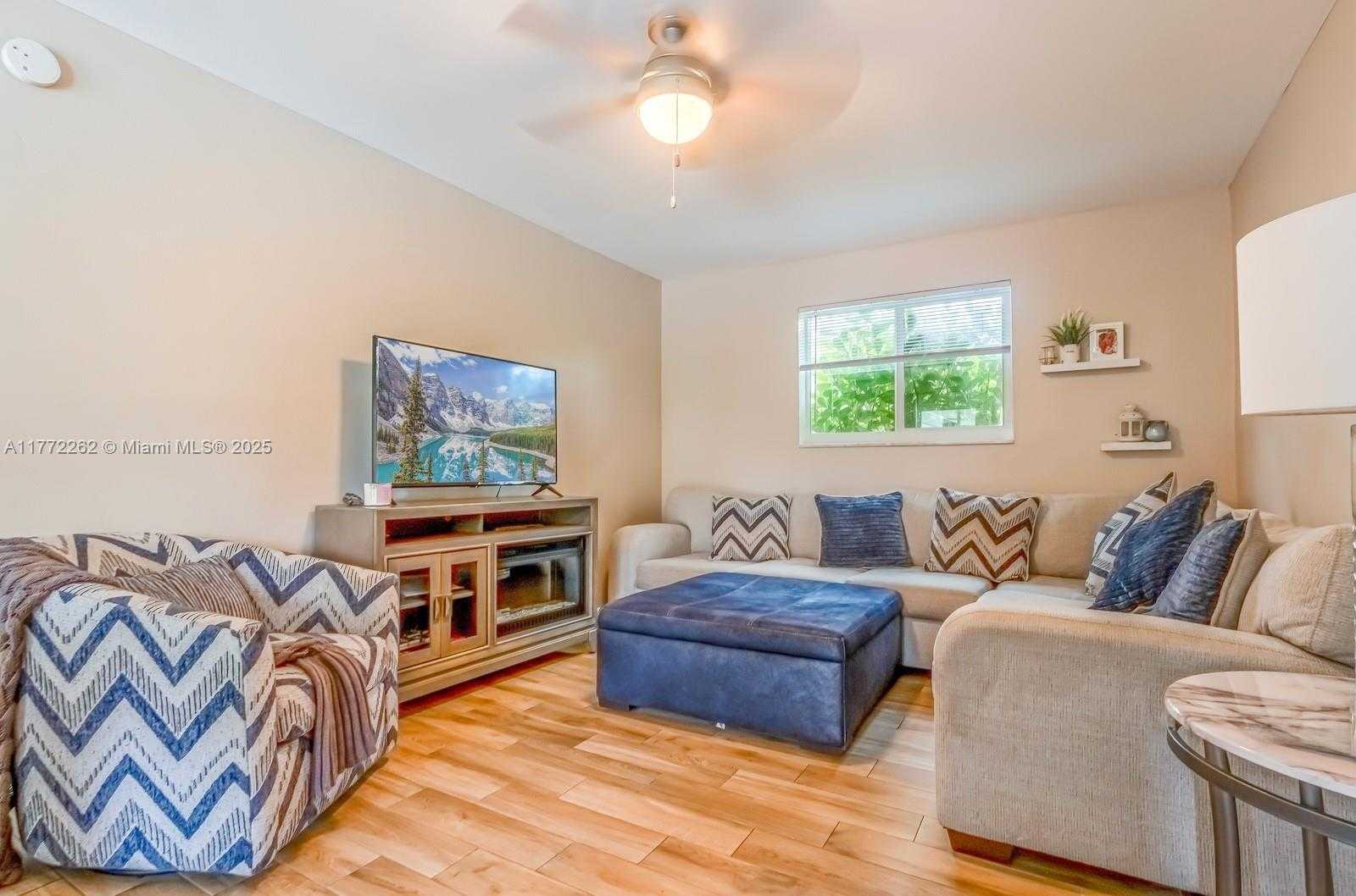 Small Image of 4421 NORTH WEST 7TH ST, Coconut Creek Number 9