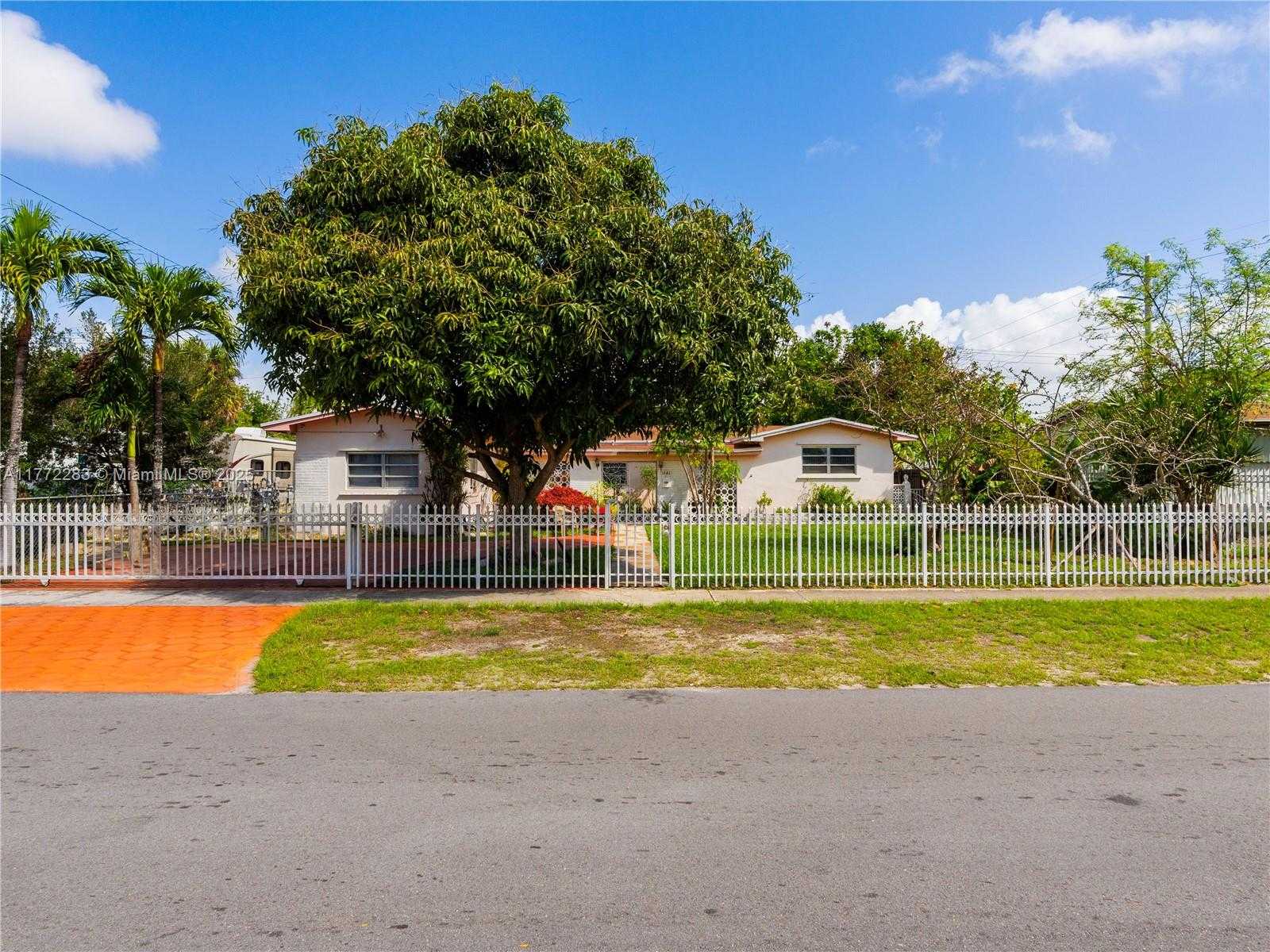 Small Image of 1081 NORTH EAST 160TH TER, North Miami Beach Number 33