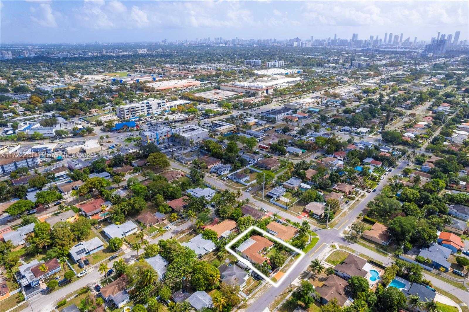 Small Image of 1081 NORTH EAST 160TH TER, North Miami Beach Number 6