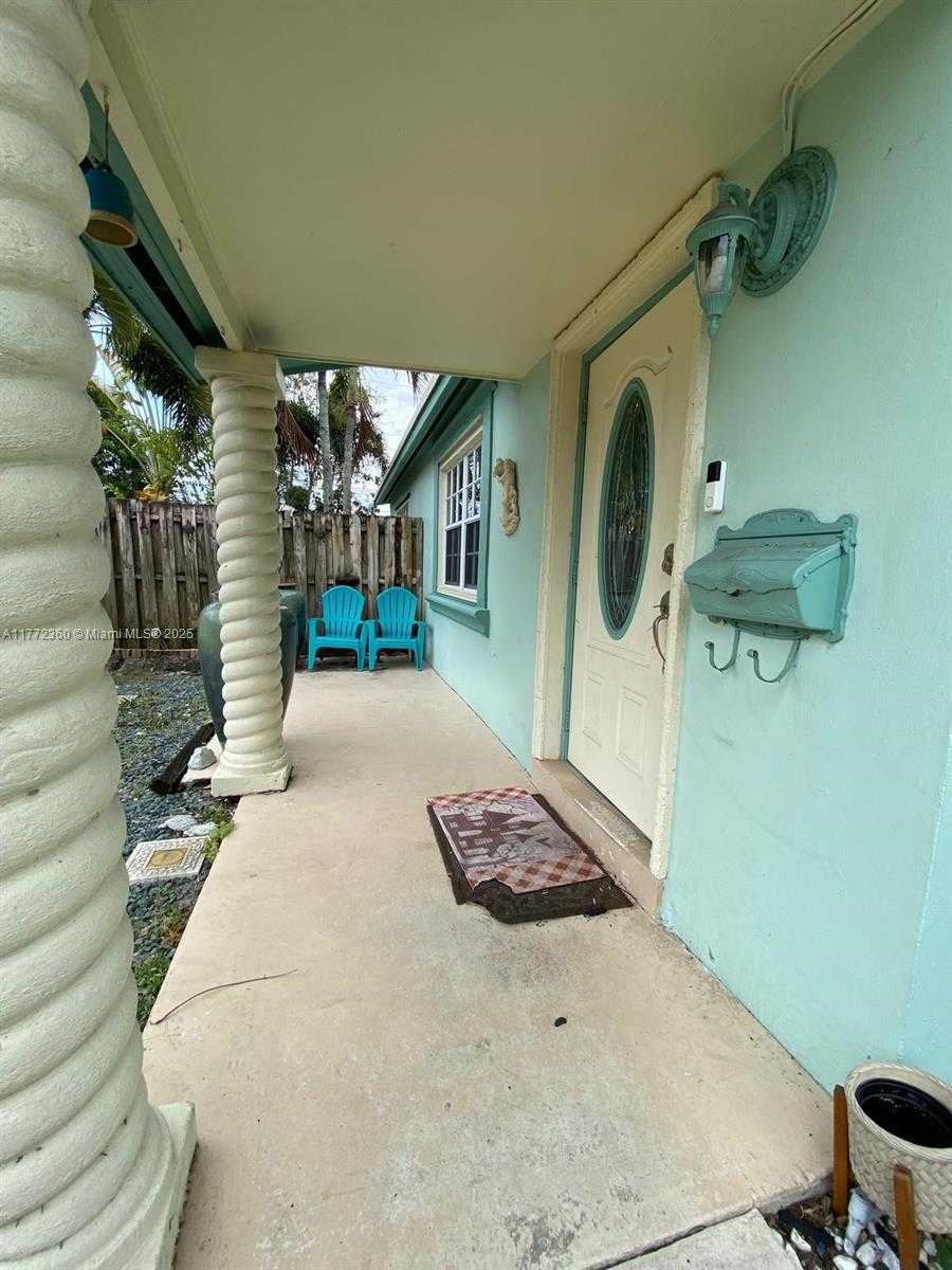 Small Image of 6210 NORTH WEST 17TH ST, Sunrise Number 4