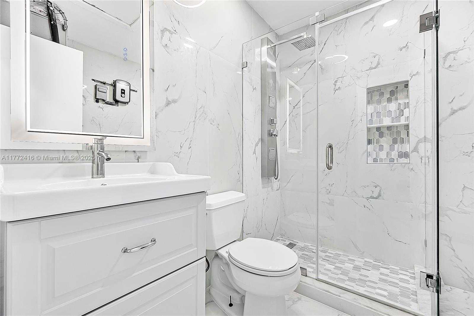 Small Image of 910 NORTH 70TH AVE, Hollywood Number 17