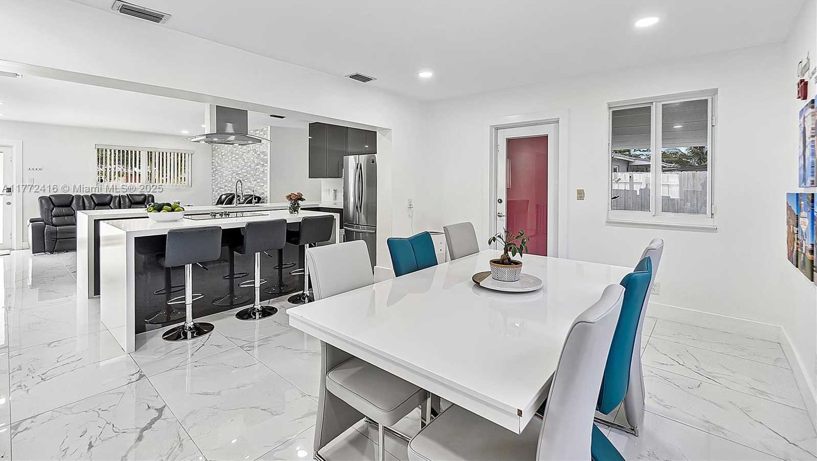 Small Image of 910 NORTH 70TH AVE, Hollywood Number 9