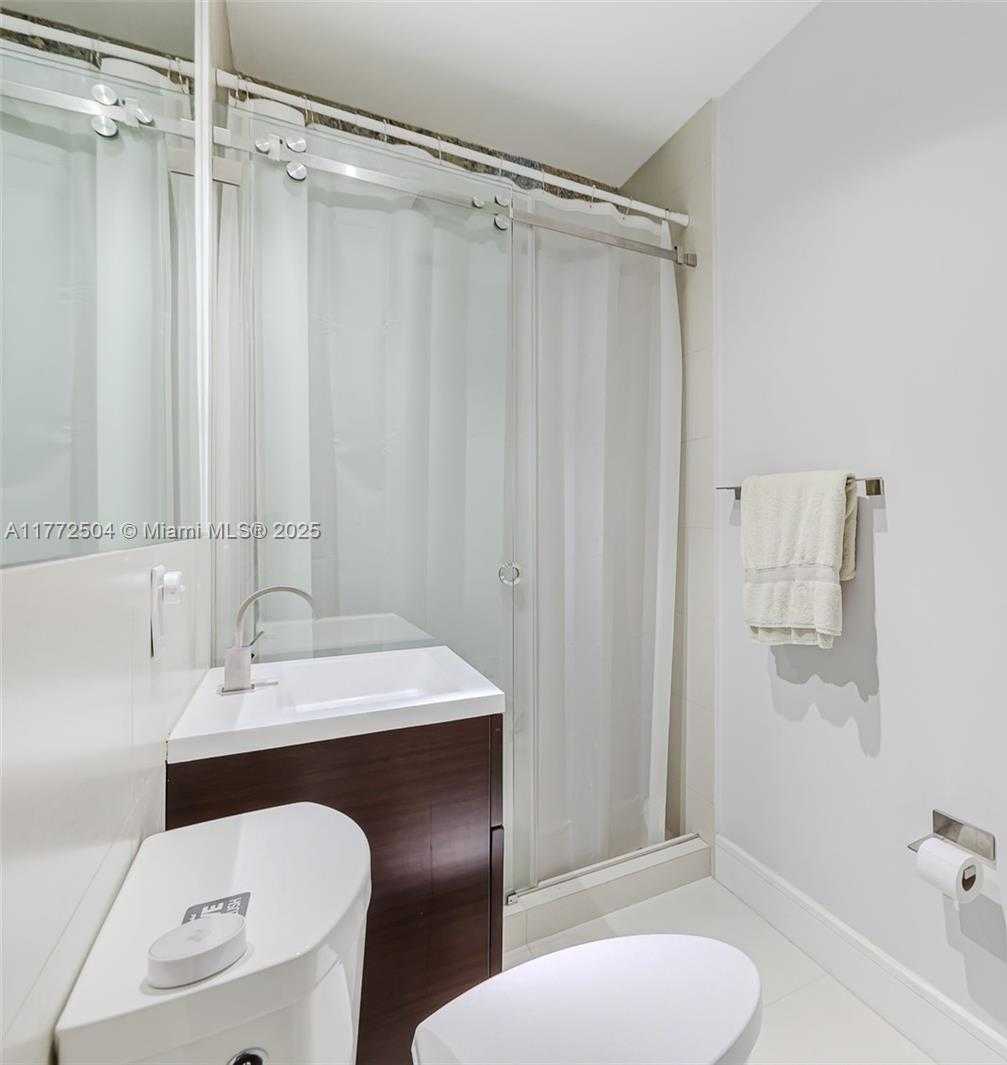 Small Image of 1049 MALAGA AVE, Coral Gables Number 19