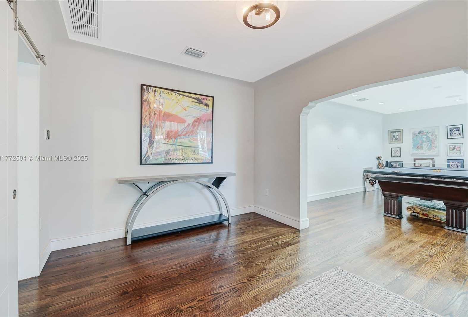 Small Image of 1049 MALAGA AVE, Coral Gables Number 2