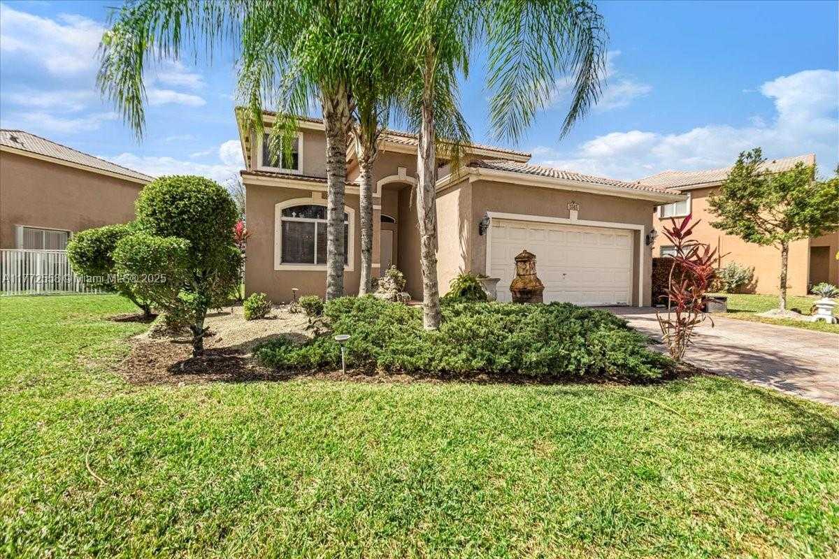 Small Image of 3745 WOODFIELD CT, Coconut Creek Number 2