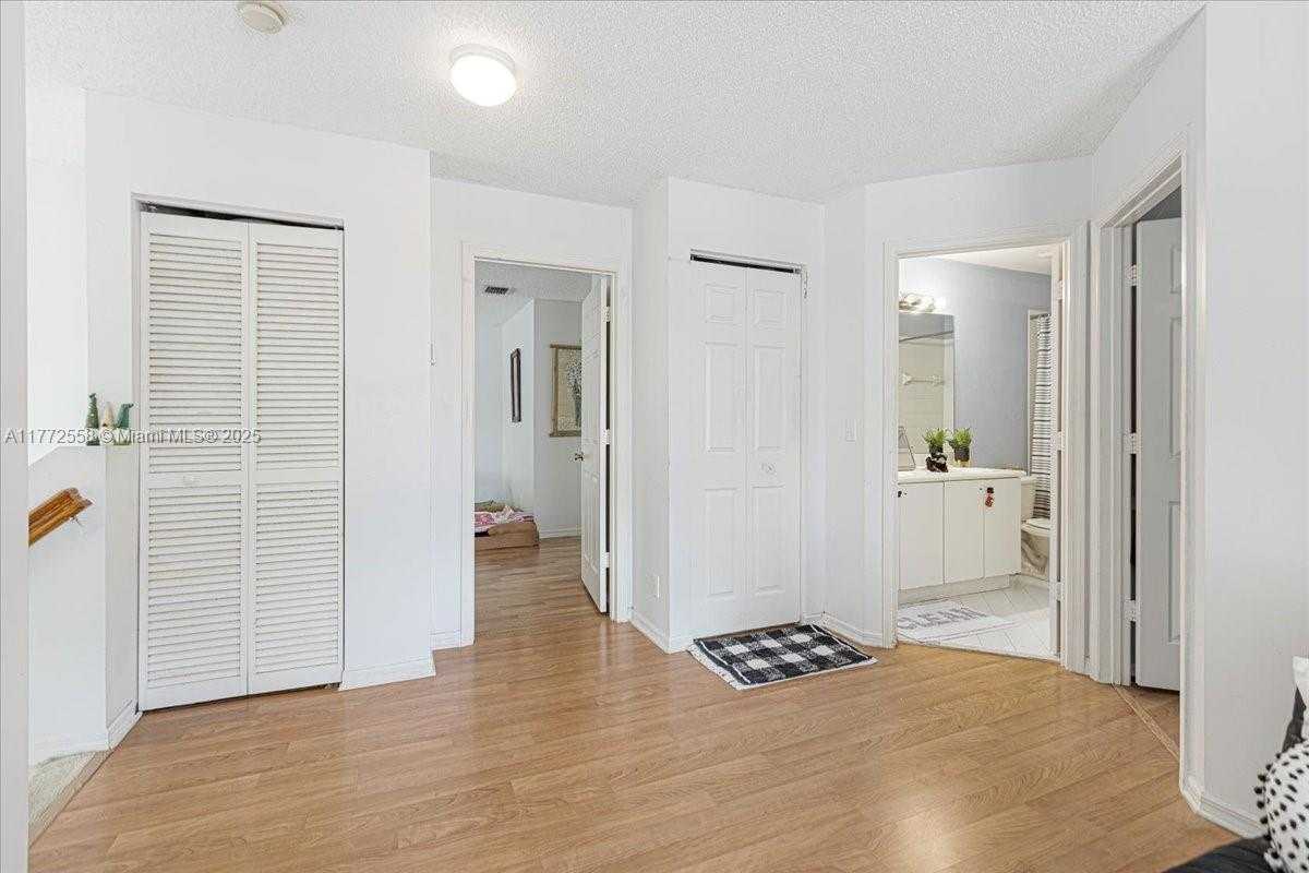 Small Image of 3745 WOODFIELD CT, Coconut Creek Number 25