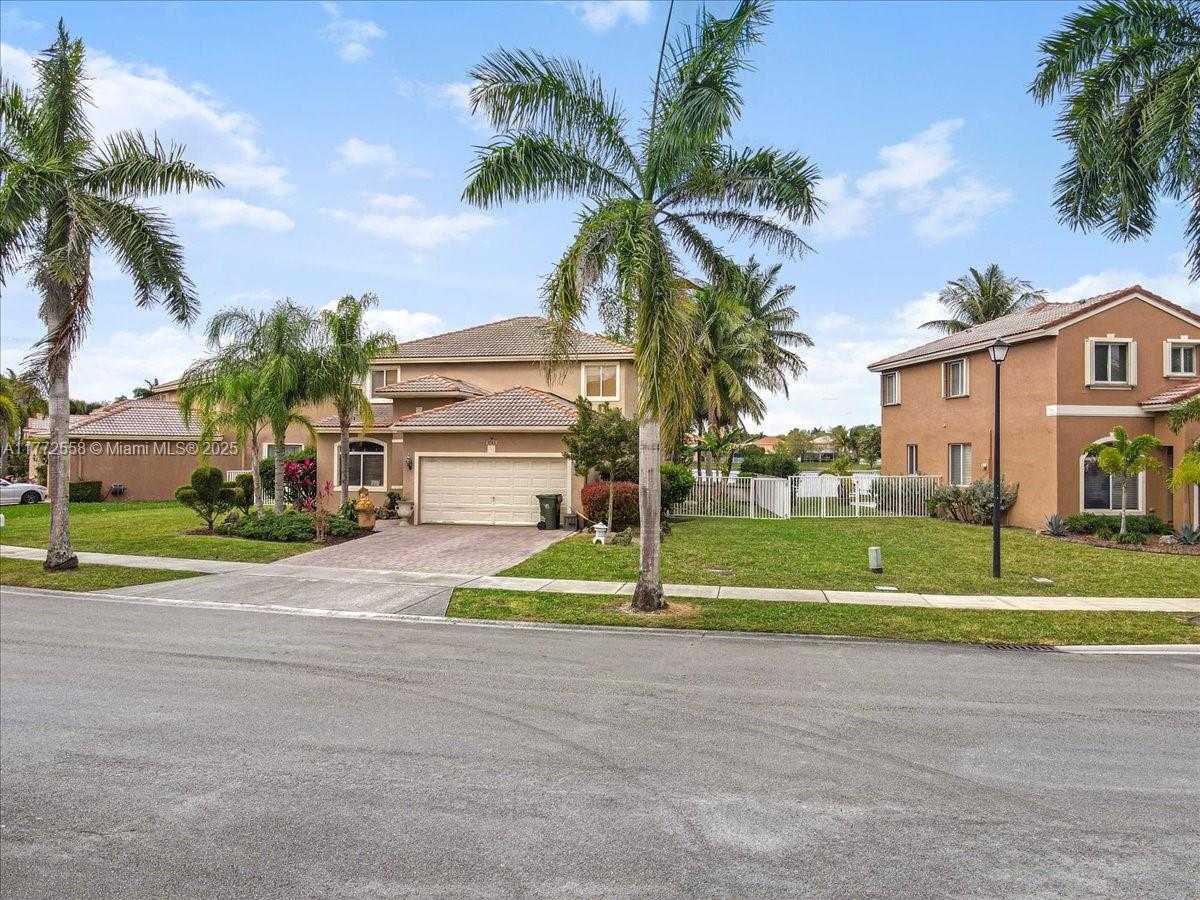 Small Image of 3745 WOODFIELD CT, Coconut Creek Number 3