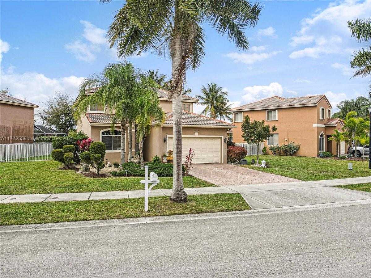 Small Image of 3745 WOODFIELD CT, Coconut Creek Number 4