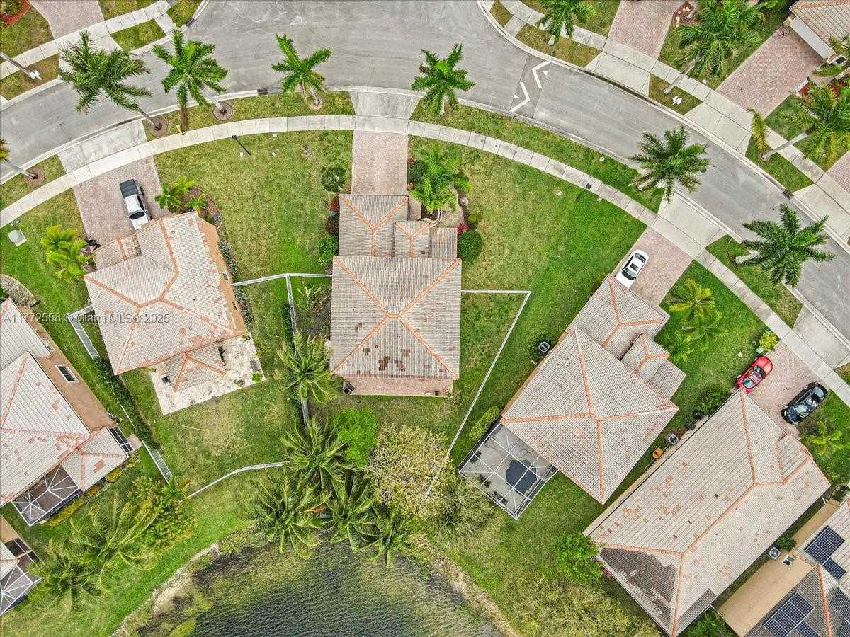 Small Image of 3745 WOODFIELD CT, Coconut Creek Number 41