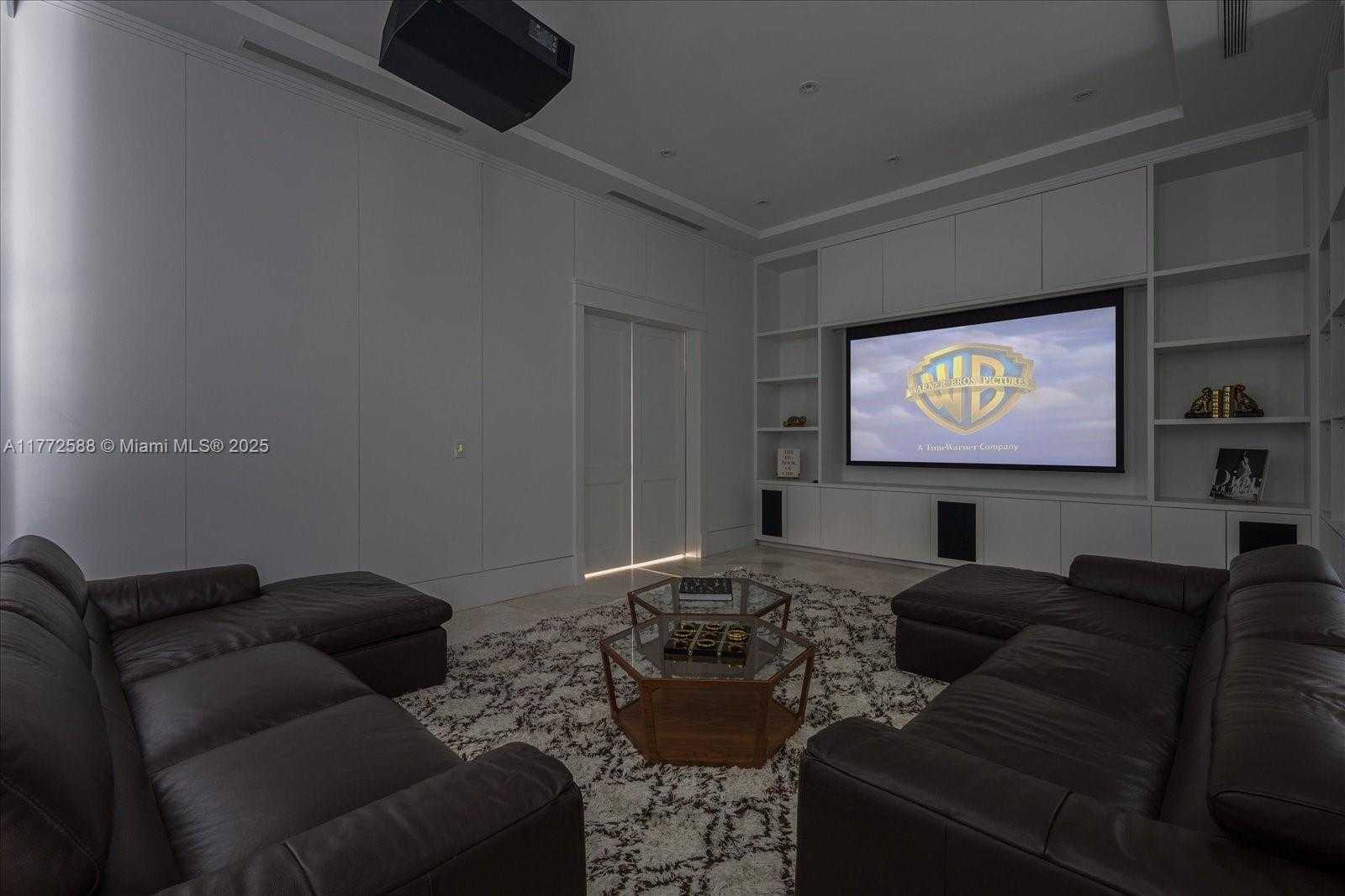 Small Image of 4340 NORTH BAY RD, Miami Beach Number 21