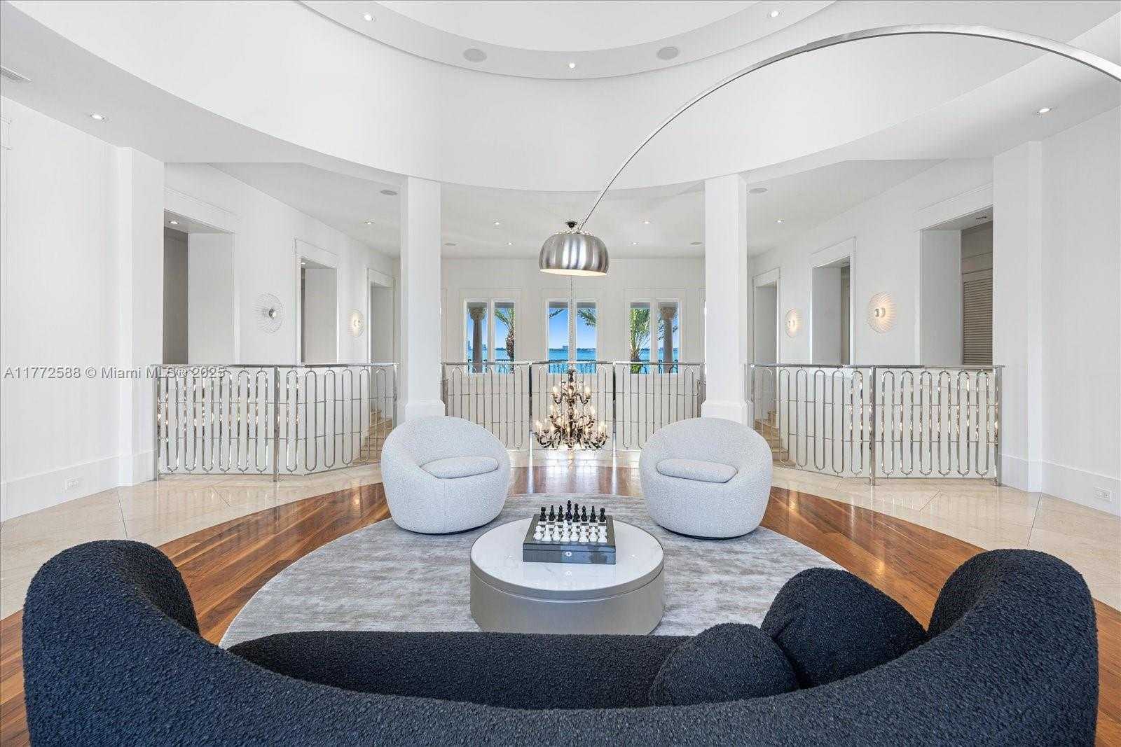 Small Image of 4340 NORTH BAY RD, Miami Beach Number 24