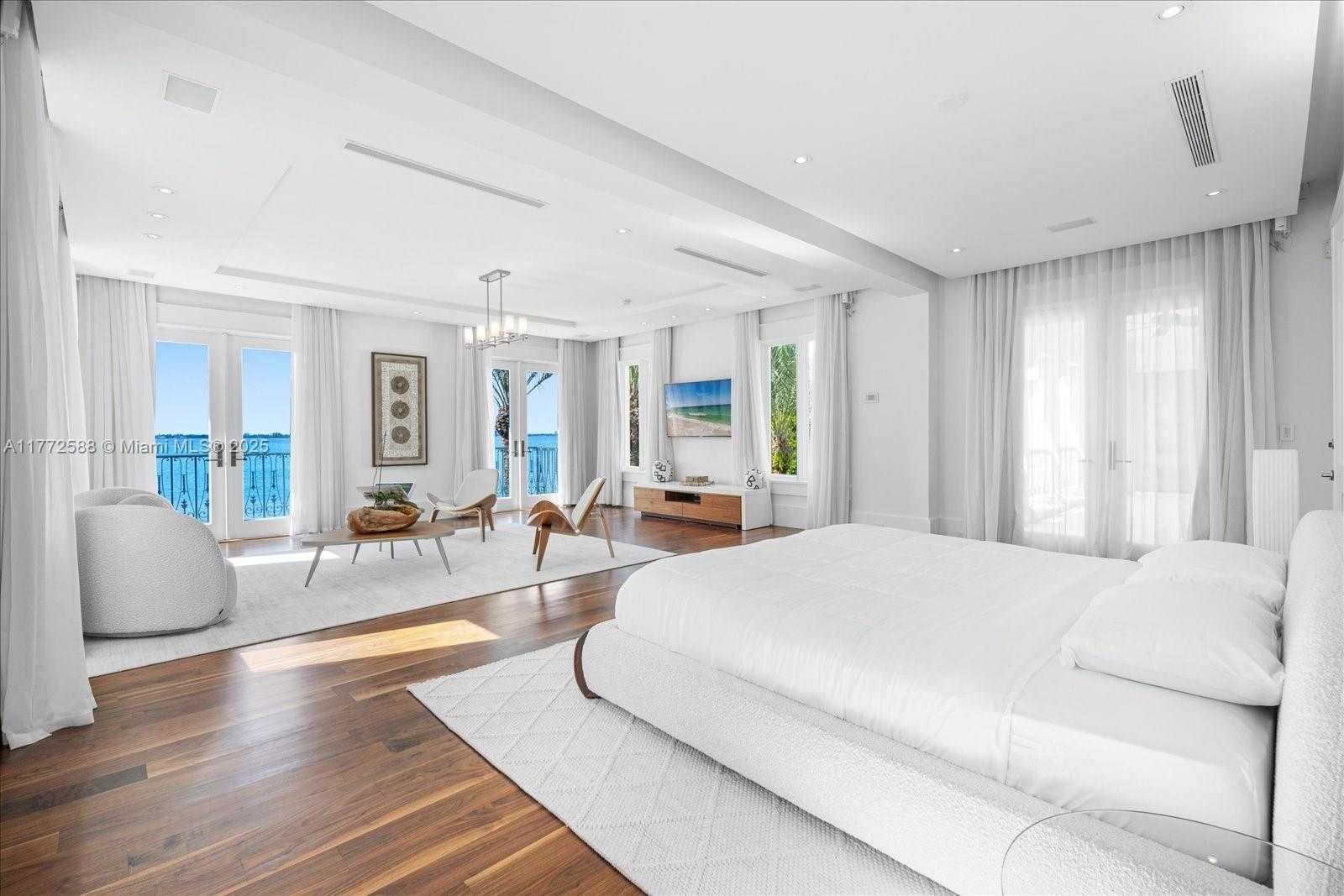 Small Image of 4340 NORTH BAY RD, Miami Beach Number 25