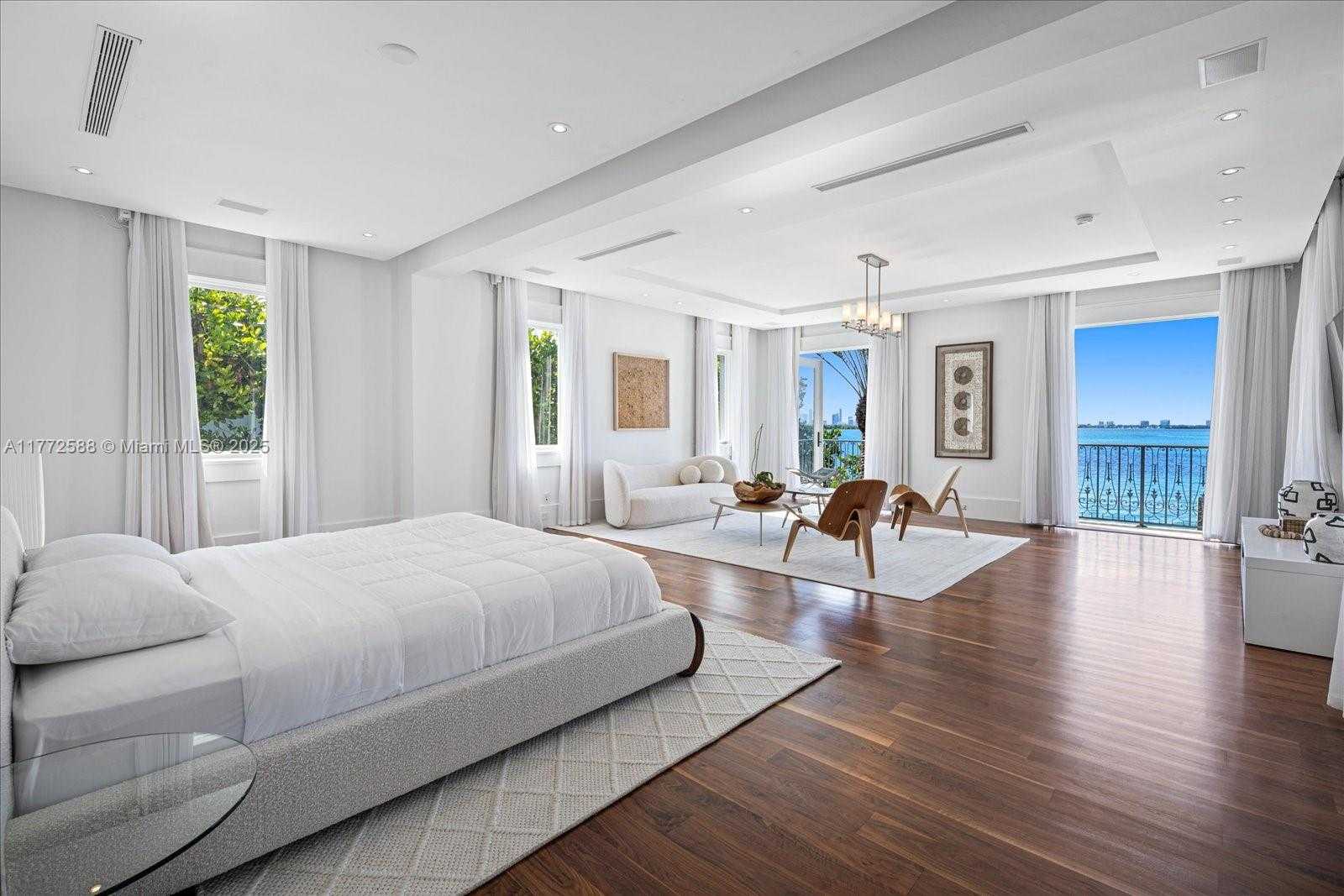 Small Image of 4340 NORTH BAY RD, Miami Beach Number 43