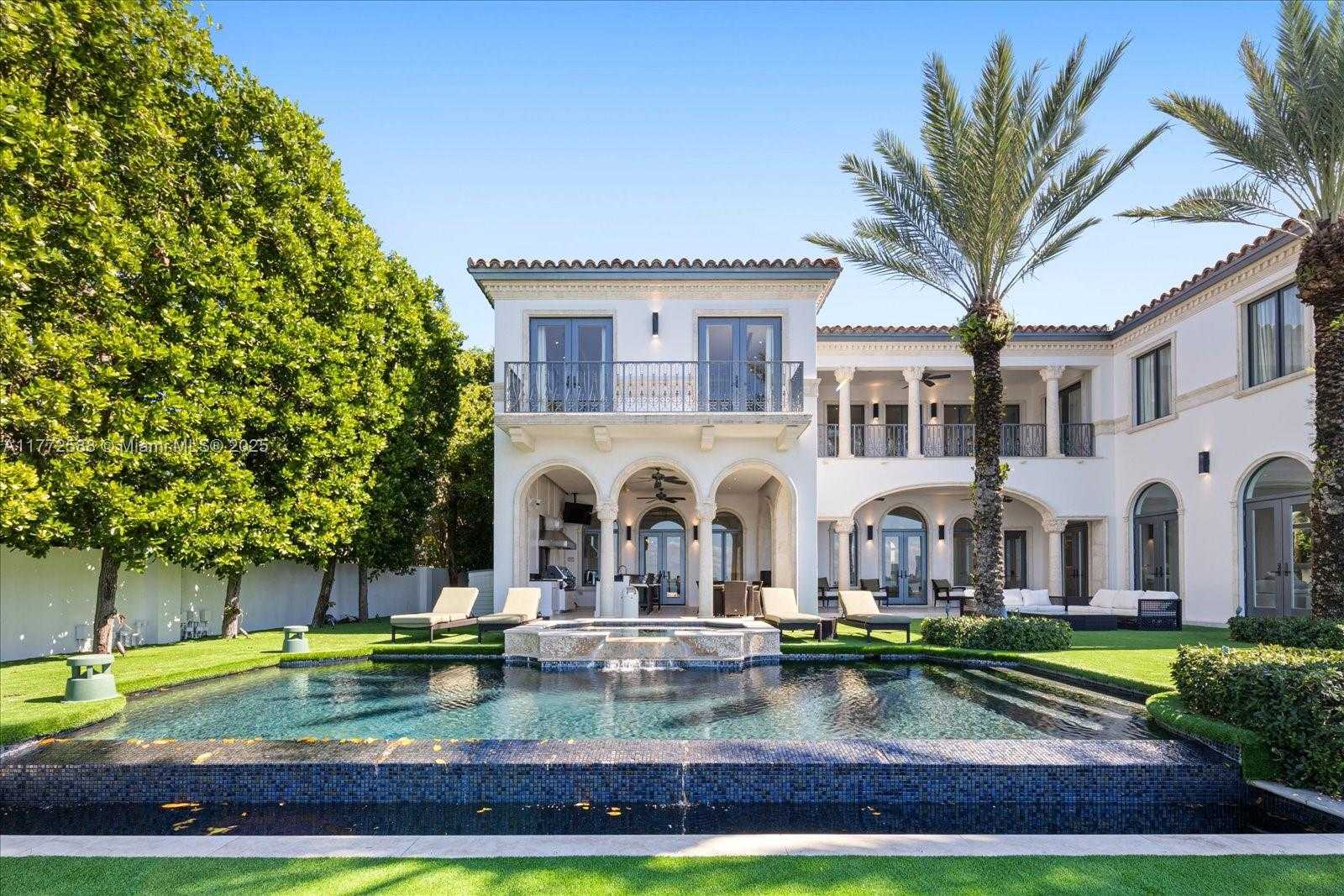 Small Image of 4340 NORTH BAY RD, Miami Beach Number 54