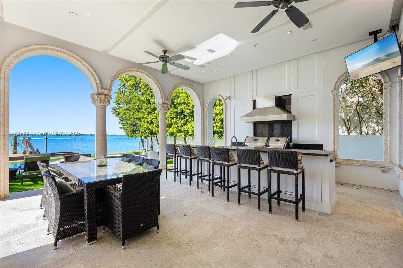 Small Image of 4340 NORTH BAY RD, Miami Beach Number 58