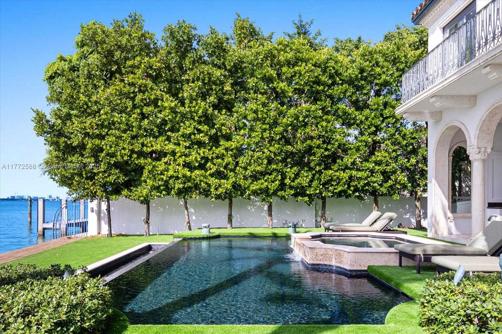 Small Image of 4340 NORTH BAY RD, Miami Beach Number 59