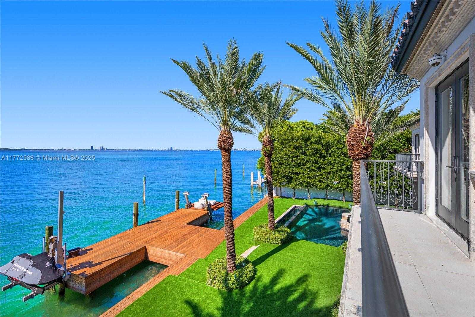 Small Image of 4340 NORTH BAY RD, Miami Beach Number 61