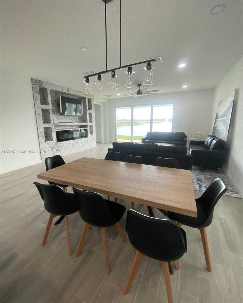 Small Image of 516 SOUTH EAST RANCH OAK CIR, Port St. Lucie Number 12