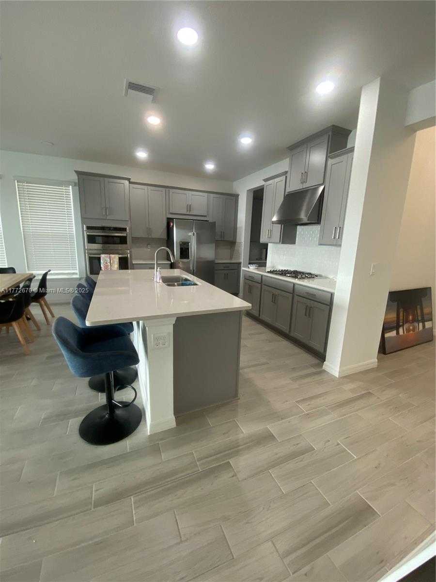Small Image of 516 SOUTH EAST RANCH OAK CIR, Port St. Lucie Number 16